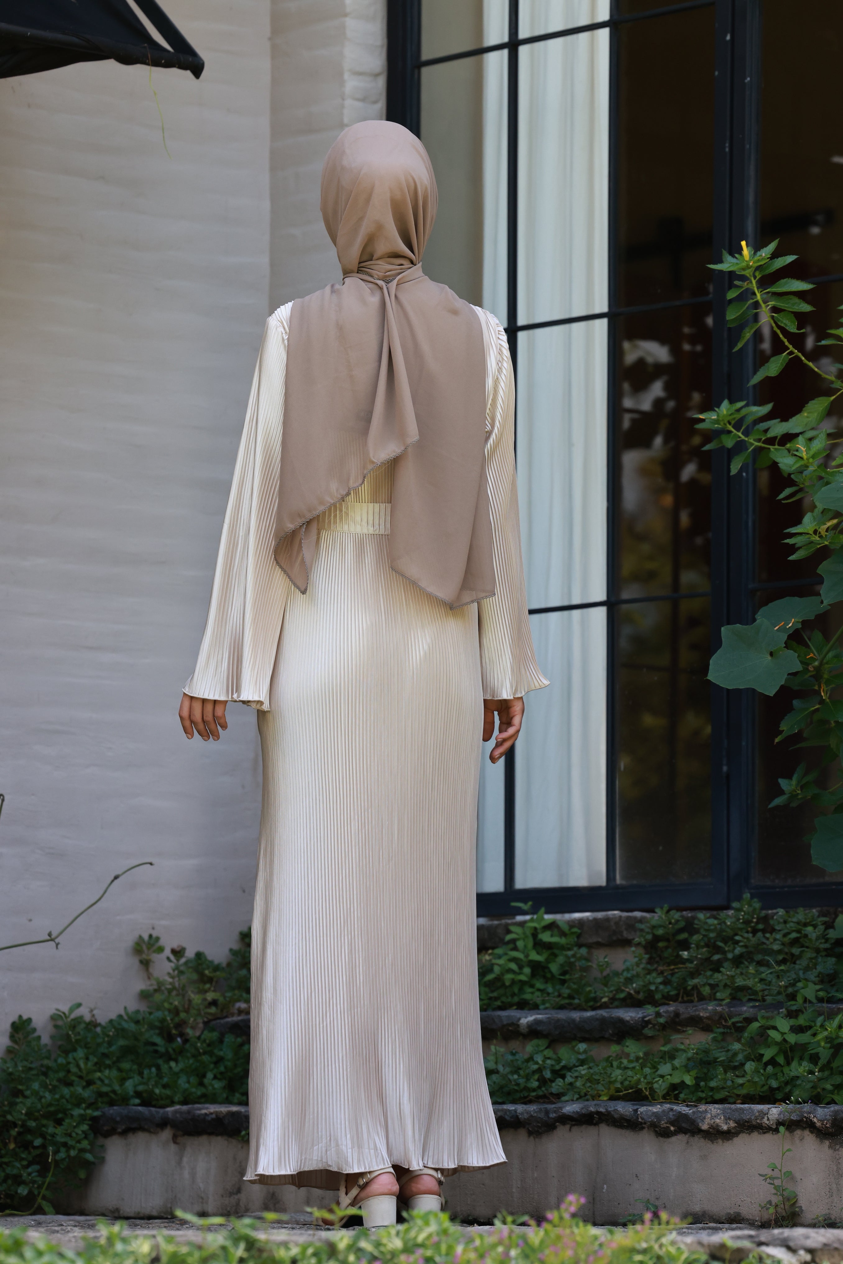 ALEEHA PLEATED DRESS - LENIN